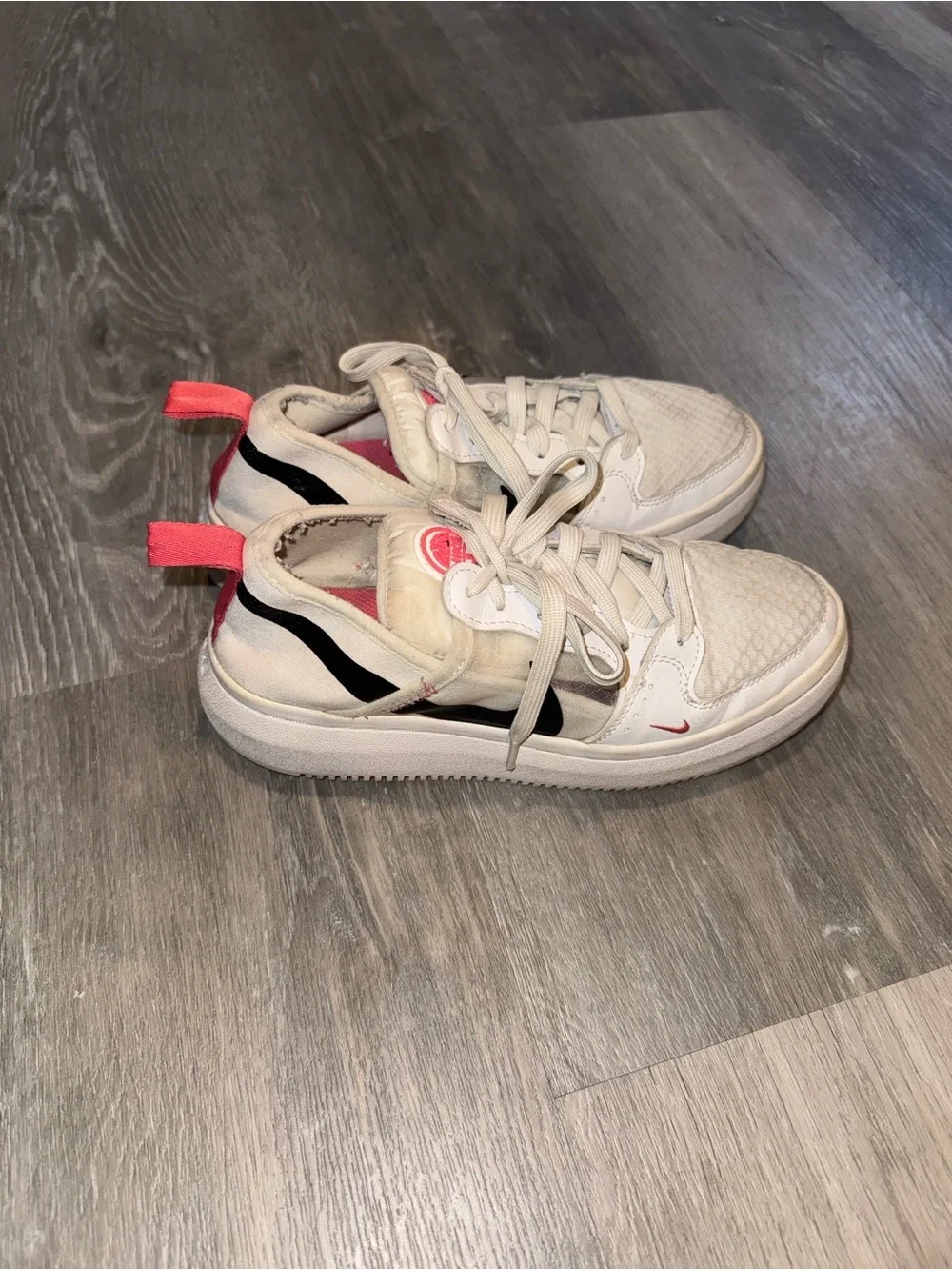 Nike Fontanka Edge sneakers